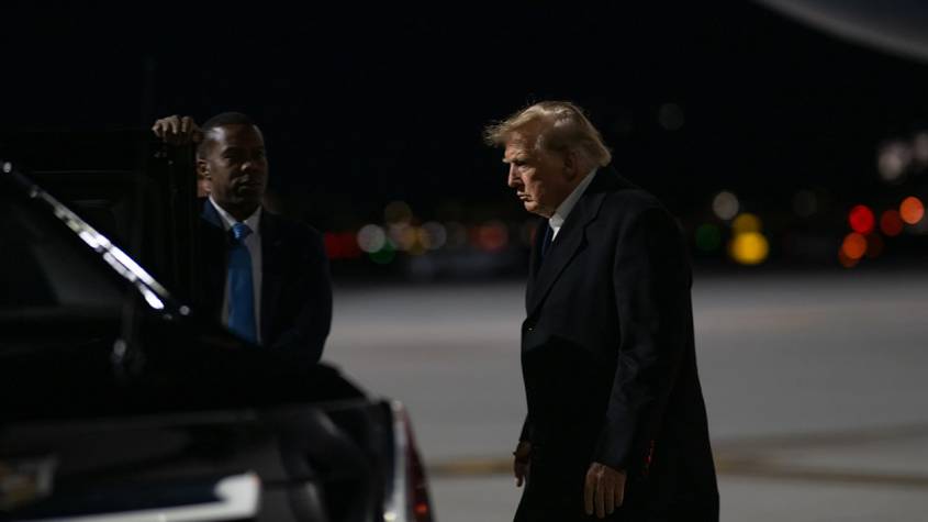 Official White House Photo by Molly Riley